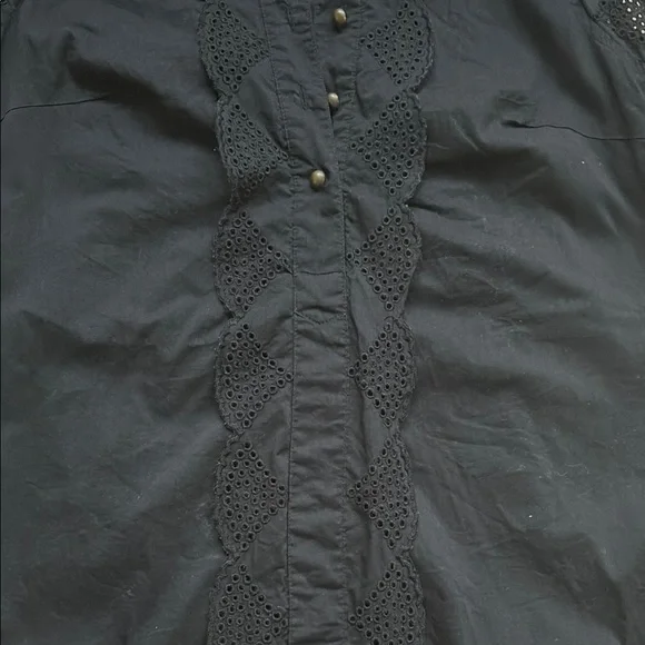 Elegant Black eyelet Trim Dress - Picture 3 of 5